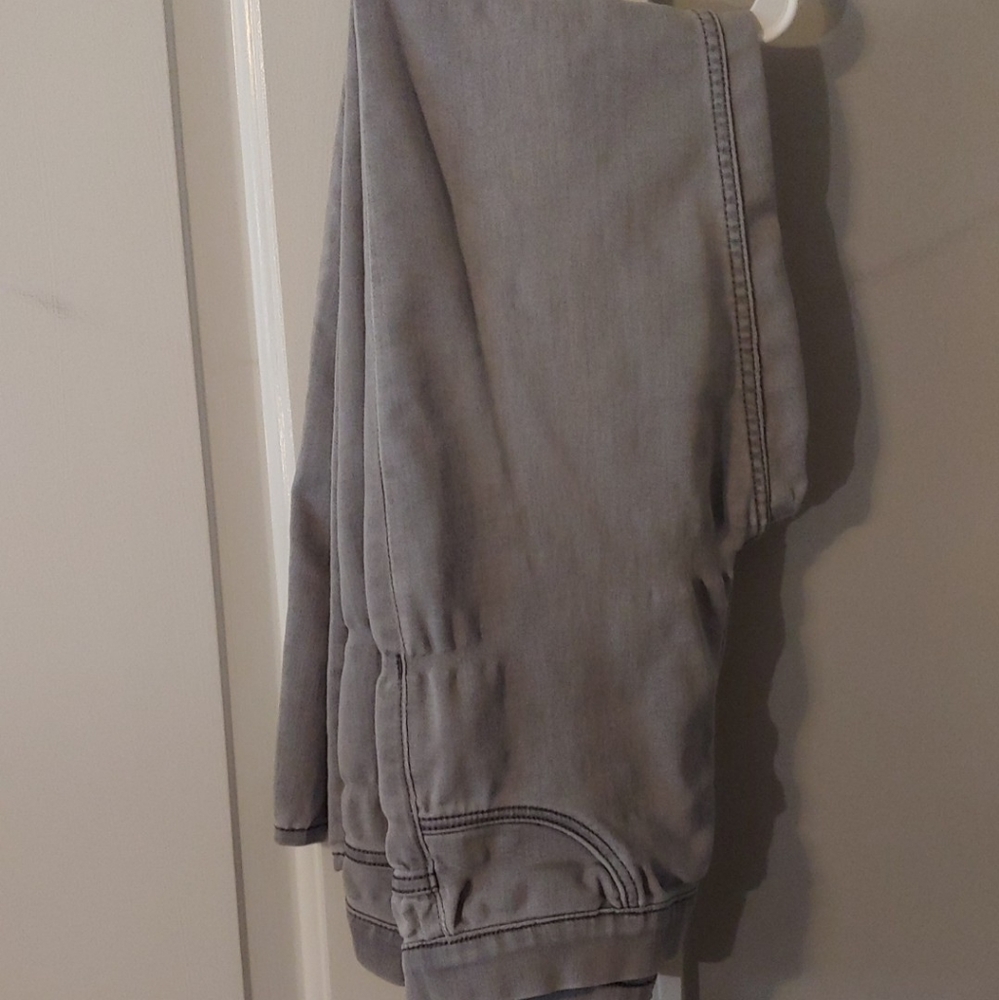 Long grey skinny jeans!